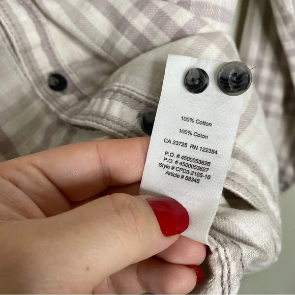 Aritzia TNA Beige Brushed Flannel Plaid Button Front Yellowstone Shirt Large - Picture 10 of 11